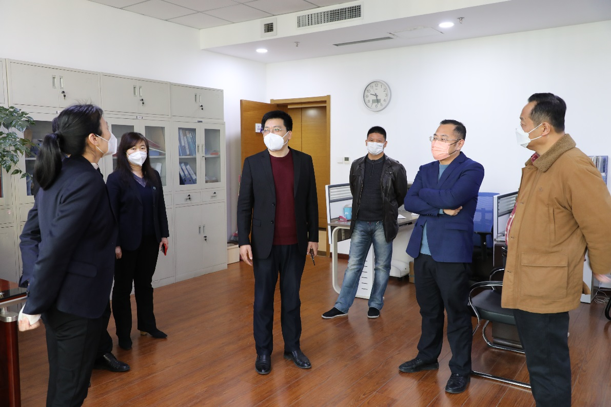   济南快盈viii召开务虚钻研会及重点事情安排推进聚会
